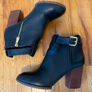 Report Signature Ankle Boots